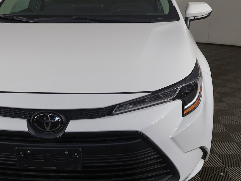 Used 2026 Toyota Corolla LE FWD image 12