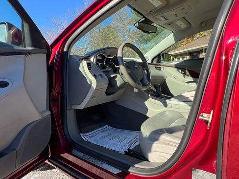 Used 2010 Buick LaCrosse CXL image 56