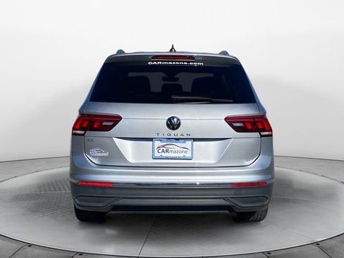 Used 2022 Volkswagen Tiguan SE image 4