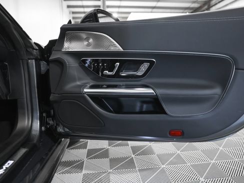 Used 2023 Mercedes-Benz SL 63 AMG 4MATIC image 23