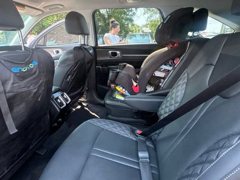 Certified 2022 Kia Sorento SX Prestige AWD/4WD image 4