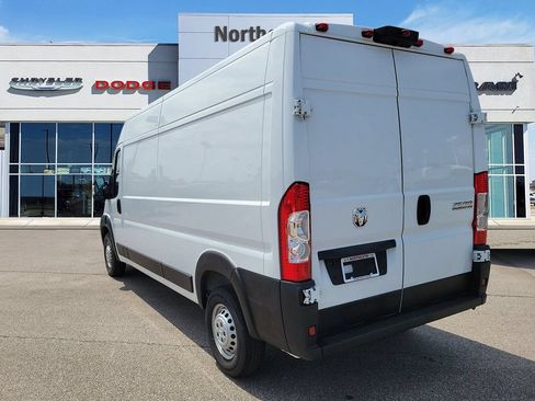 Used 2025 RAM ProMaster 3500 w/ Convenience Group FWD image 3