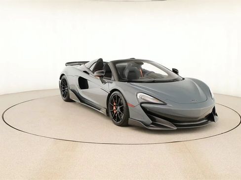 Used 2020 McLaren 600LT Spider RWD image 3