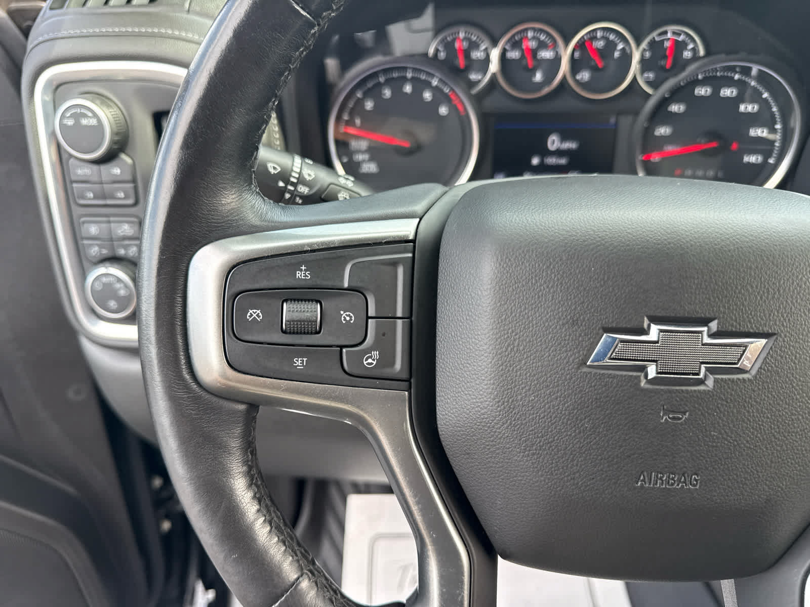 Certified 2021 Chevrolet Silverado 1500 RST AWD/4WD image 15