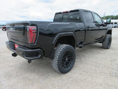 New 2026 GMC Sierra 2500 AT4 w/ AT4 Premium Plus Package AWD/4WD image 5