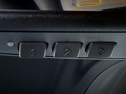 Used 2016 BMW i8 image 24