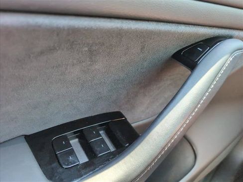 Used 2018 Tesla Model 3 Long Range RWD image 18
