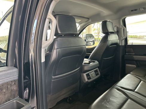 Used 2024 Ford F350 Lariat image 37