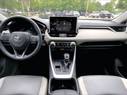 Used 2024 Toyota RAV4 XLE Premium FWD image 16