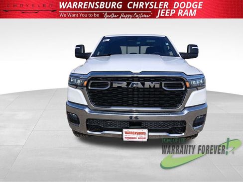 New 2026 RAM 1500 4x4 Crew Cab image 10