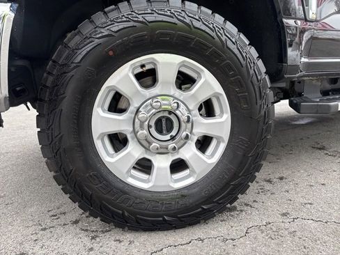 Certified 2024 Ford F350 XLT w/ FX4 Off-Road Package image 13