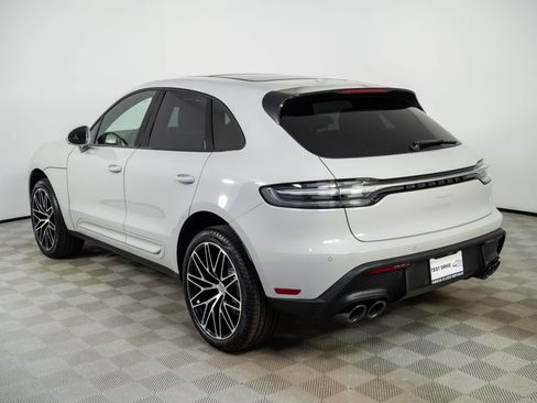 New 2026 Porsche Macan image 3