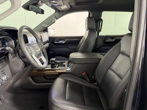 Used 2025 GMC Sierra 1500 Elevation w/ Elevation Premium Package image 22