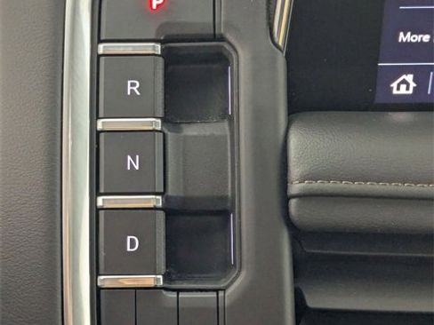 Used 2021 Chevrolet Tahoe High Country w/ Premium Package image 25