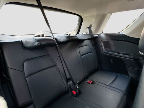 Used 2024 Nissan Pathfinder SL w/ SL Premium Package FWD image 30
