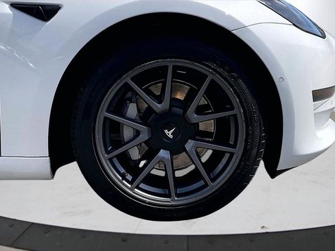 Used 2022 Tesla Model 3 Long Range image 36