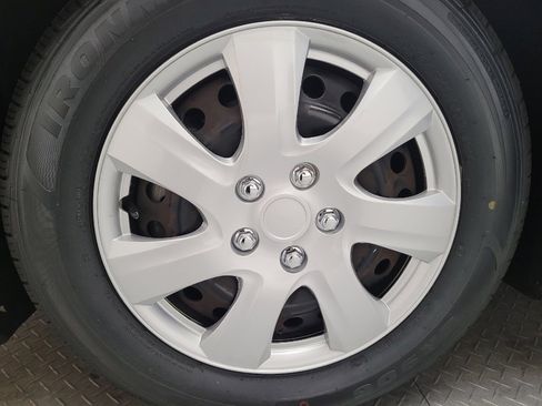 Used 2019 Ford Fusion S FWD image 31