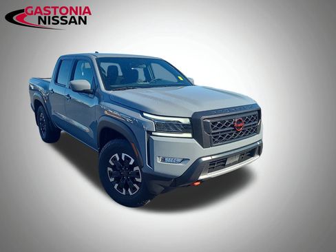 Used 2024 Nissan Frontier Pro-X w/ Technology Package image 3