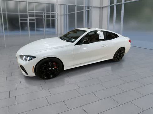 Used 2025 BMW 430i xDrive Coupe w/ M Sport Package AWD/4WD image 4