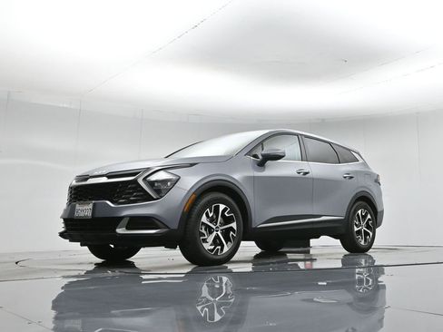 Used 2023 Kia Sportage EX image 46