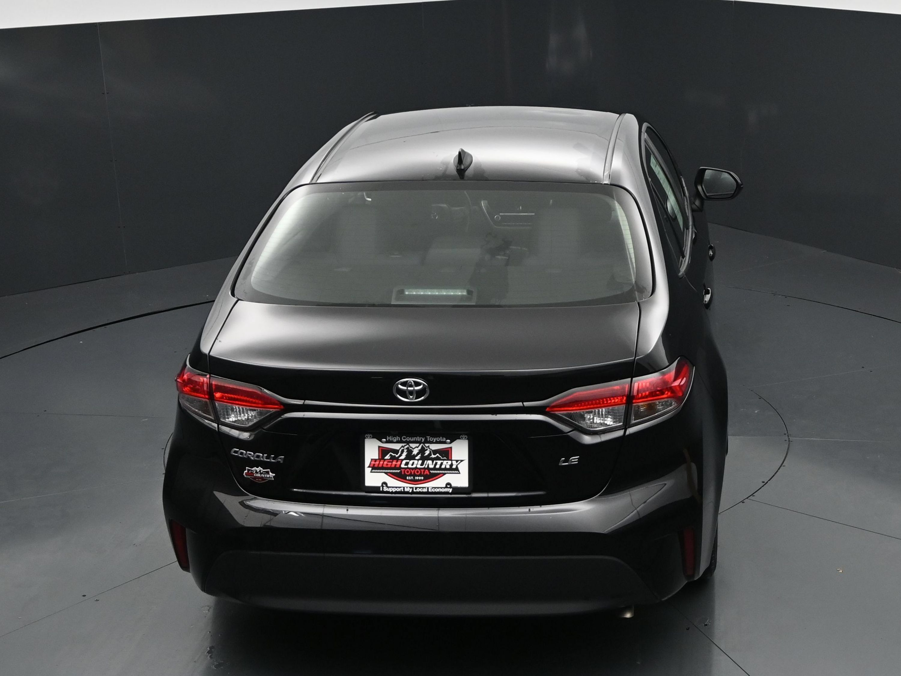 Used 2026 Toyota Corolla LE FWD image 31