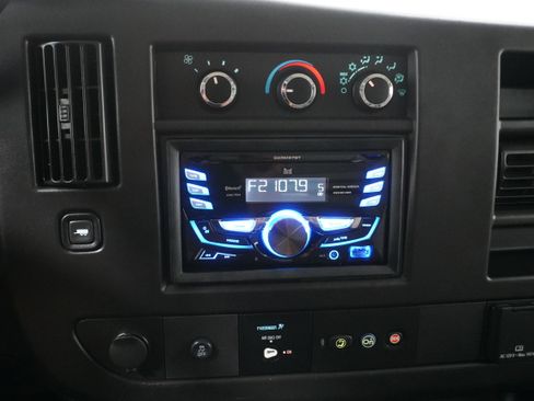 Used 2020 Chevrolet Express 2500 Extended w/ Communications Package image 15