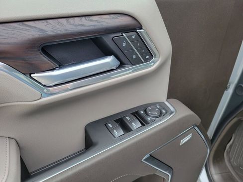 New 2026 GMC Sierra 1500 SLT w/ SLT Premium Plus Package image 14