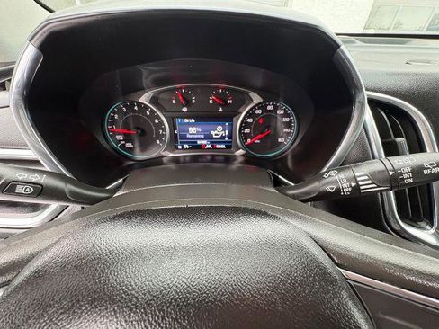 Used 2021 Chevrolet Equinox LT image 5