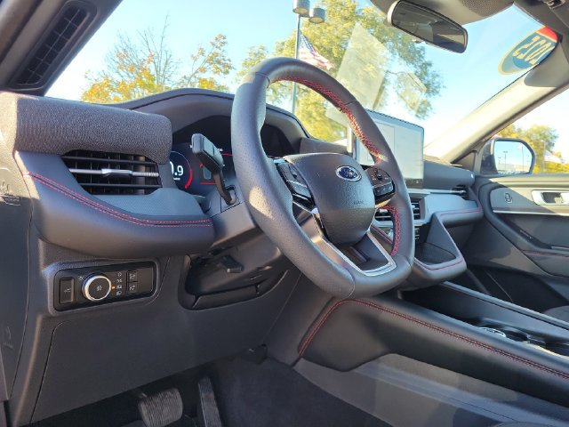 Certified 2025 Ford Explorer ST-Line AWD/4WD image 10