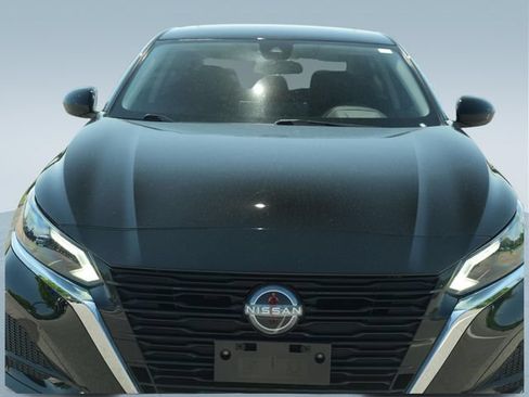 Used 2023 Nissan Altima 2.5 SV w/ SV Premium Package FWD image 41