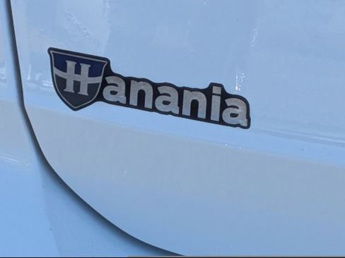 Certified 2023 Volkswagen Taos S FWD image 11