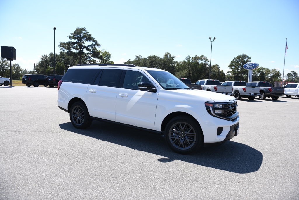 New 2027 Ford Expedition Max Platinum w/ Stealth Appearance Package RWD image 2