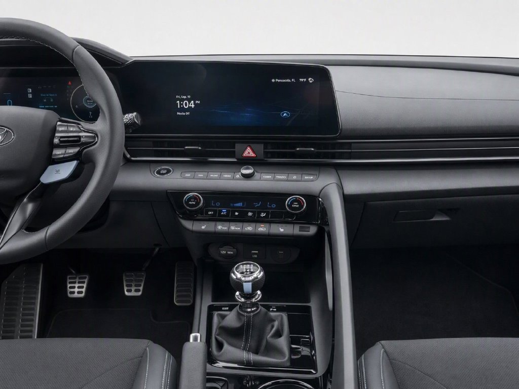 Used 2025 Hyundai Elantra N FWD image 20