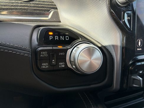 Used 2020 RAM 1500 Limited AWD/4WD image 14