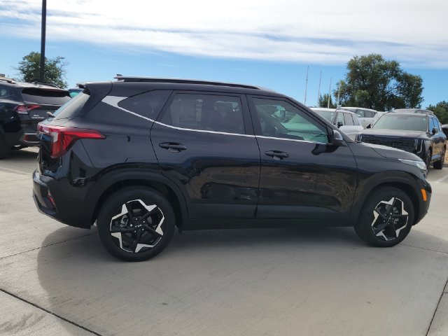 Certified 2025 Kia Seltos EX FWD image 6