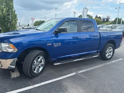 Used 2019 RAM 1500 Big Horn AWD/4WD image 4