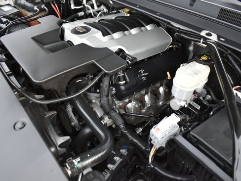 Used 2020 Cadillac Escalade ESV Premium Luxury image 53