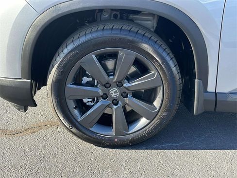 Certified 2025 Honda Pilot Sport image 27