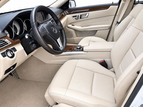 Used 2016 Mercedes-Benz E 350 4MATIC Wagon image 10
