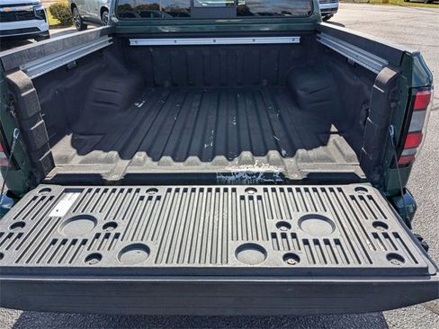 Used 2022 Nissan Frontier SV image 32