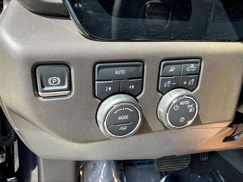 Used 2024 Chevrolet Silverado 1500 LT w/ Max Trailering Package AWD/4WD image 35