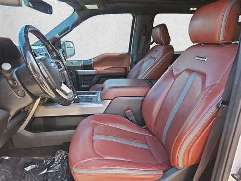 Used 2018 Ford F150 Platinum w/ Equipment Group 701A Luxury AWD/4WD image 24