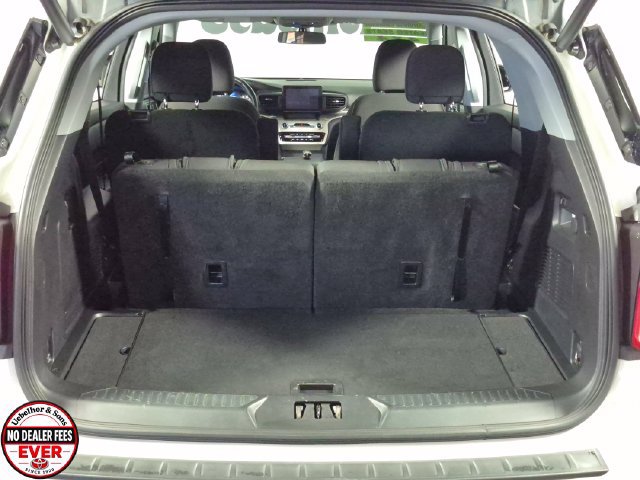 Used 2022 Ford Explorer XLT AWD/4WD image 28