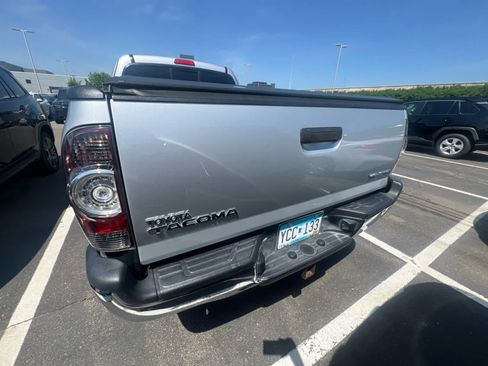 Used 2013 Toyota Tacoma 4x4 Access Cab V6 w/ SR5 Pkg image 10
