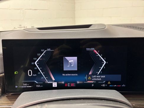 Used 2023 BMW X7 xDrive40i image 18