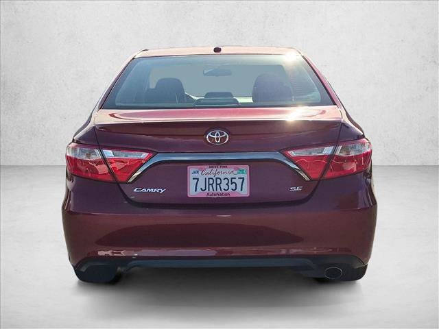 Used 2015 Toyota Camry SE w/ Moonroof Package FWD image 7