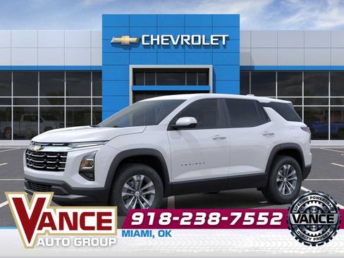 New 2026 Chevrolet Equinox LT FWD image 2