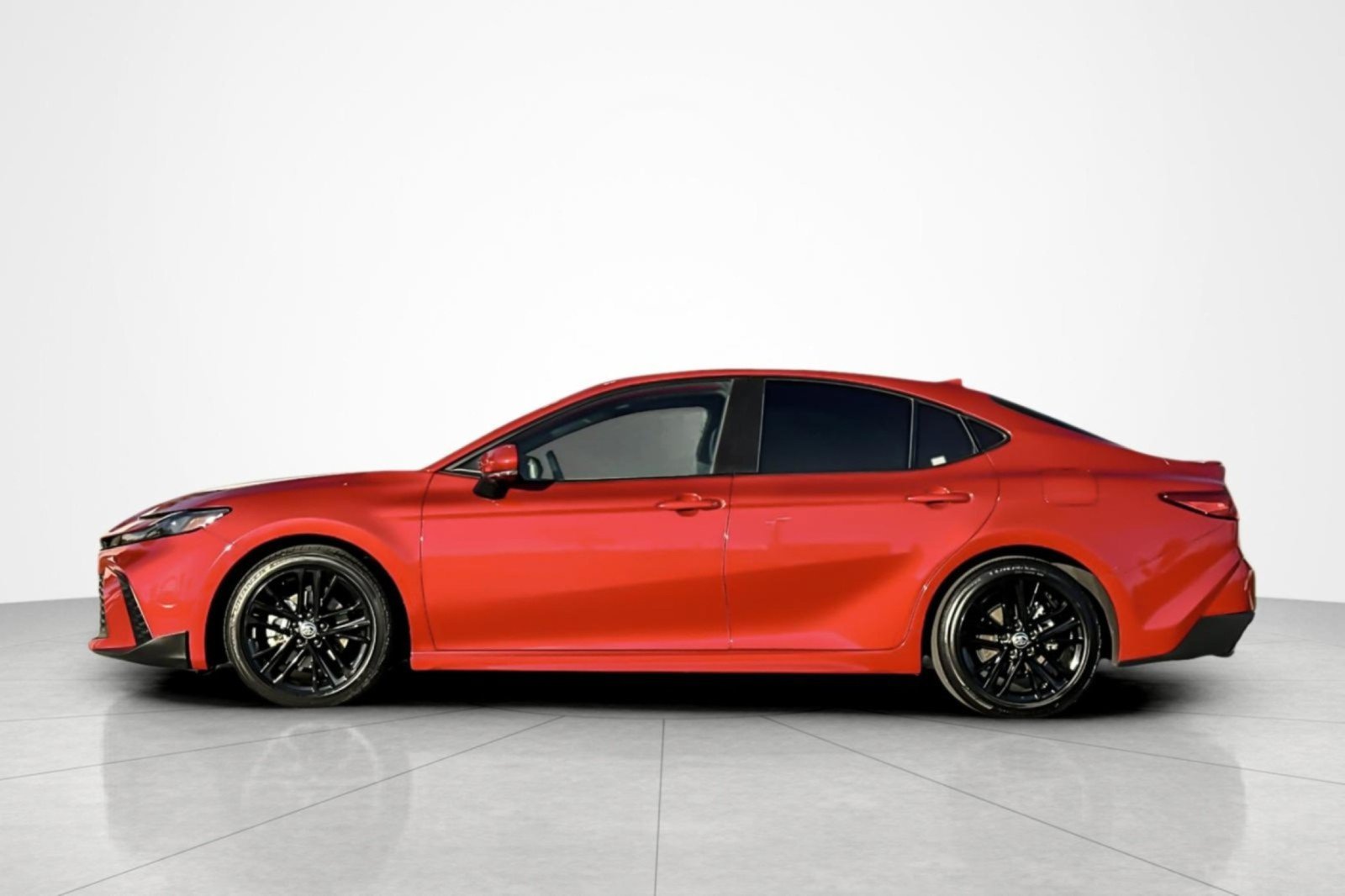 Certified 2025 Toyota Camry SE FWD image 2