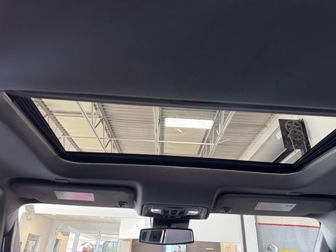 Used 2022 GMC Sierra 1500 SLT w/ SLT Premium Plus Package image 16