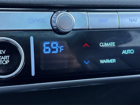 Used 2023 Hyundai Ioniq 5 Limited image 29